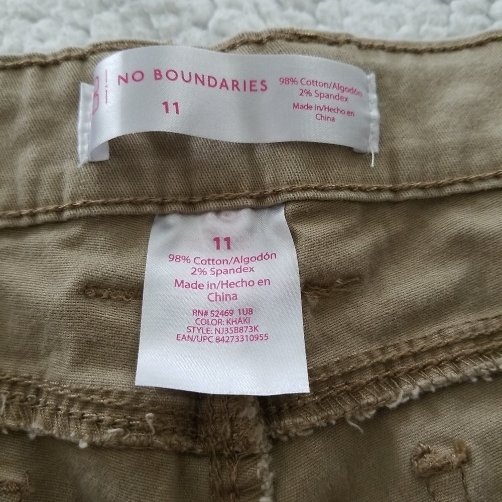 No Boundaries Women's Skinny Pants - Picture 7 of 12
